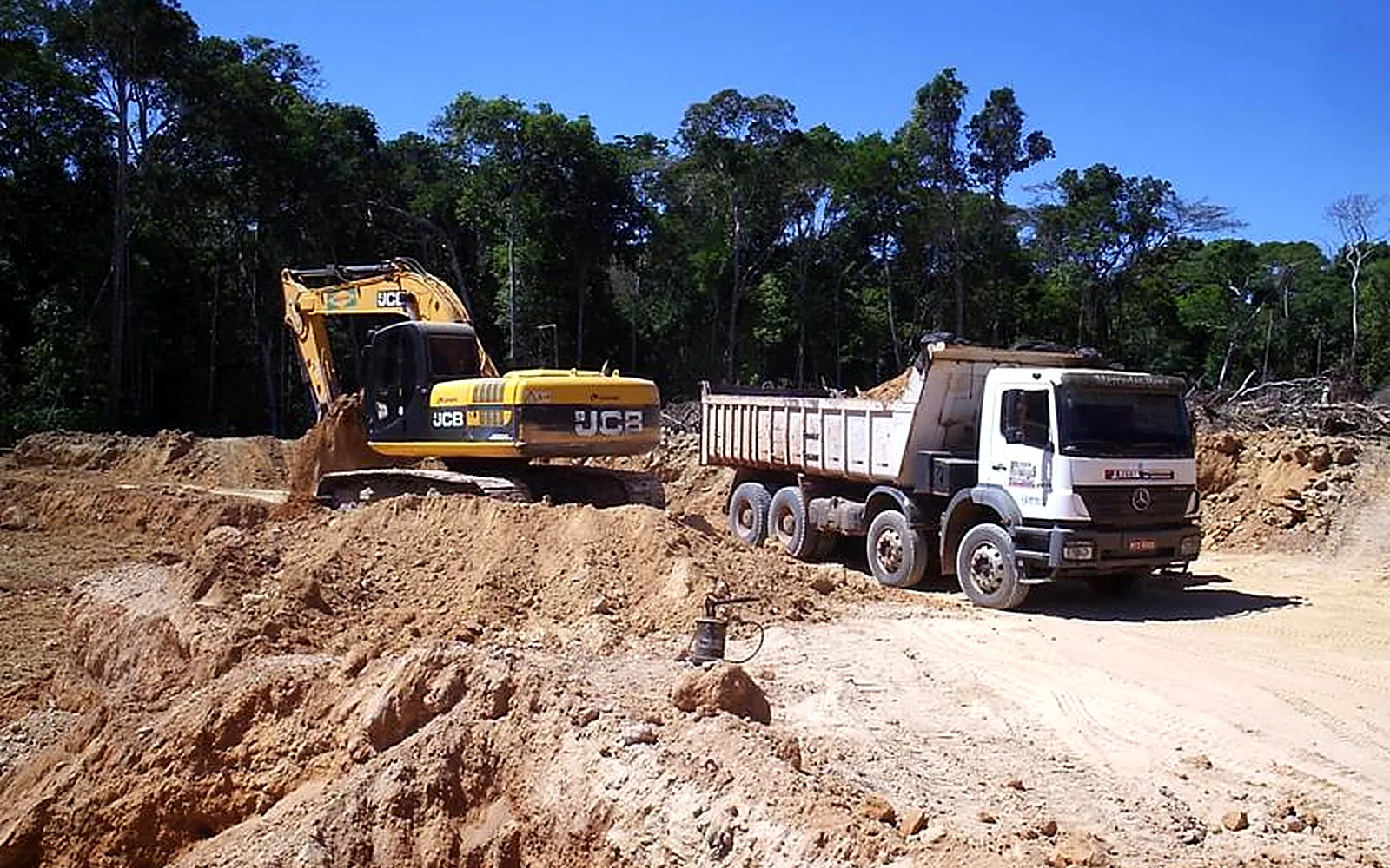 Caminhões truck e bi-truck